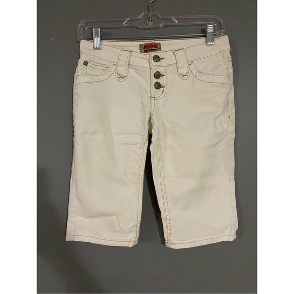 No Boundaries White Bermuda Shorts Size 3 - Picture 1 of 6